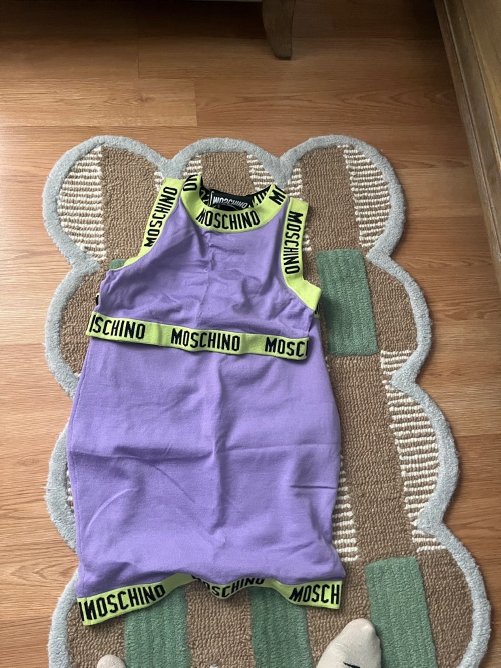 Moschino look at pic